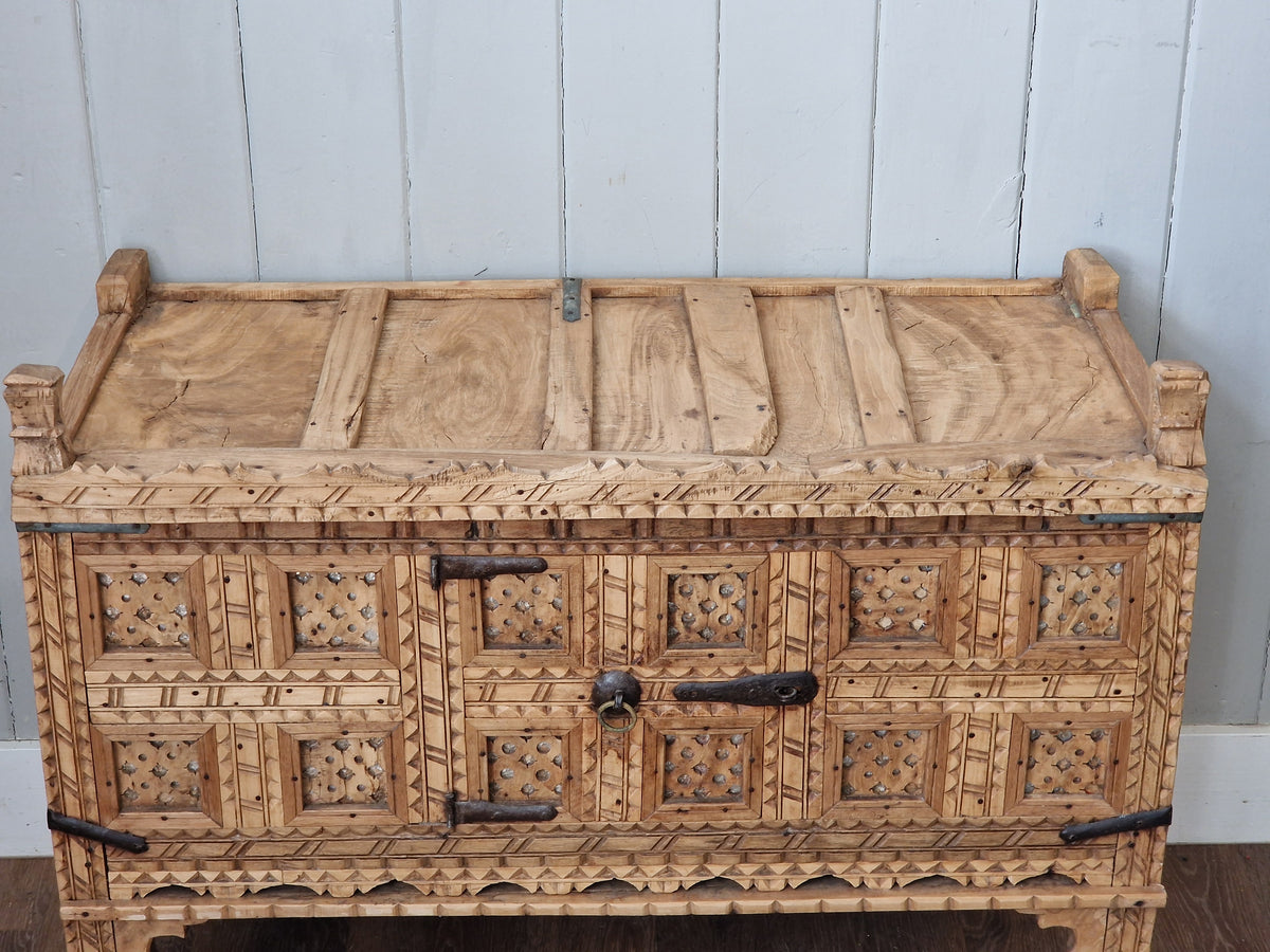 Indian Dhamichiya Chest