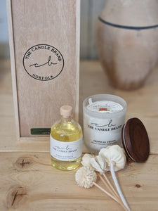 Candle Brand Gift Sets - Candle & Flower Room Diffuser, Wax Melts.