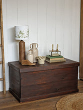 Load image into Gallery viewer, VIntage Wooden Pine Stained Blanket Chest/box