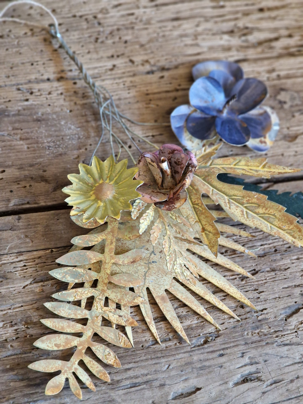 Rustic Fern & Flowers Metal Hanging Decoration