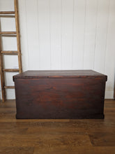 Load image into Gallery viewer, VIntage Wooden Pine Stained Blanket Chest/box