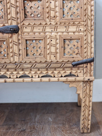 Indian Dhamichiya Chest
