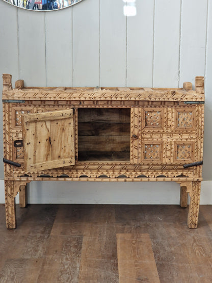 Indian Dhamichiya Chest
