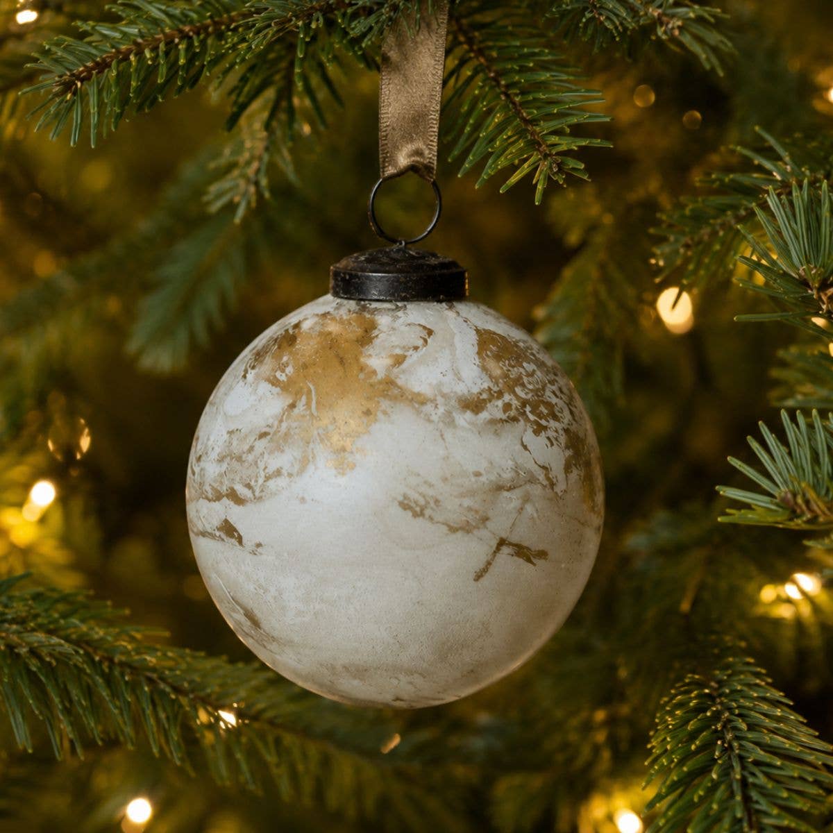 4" Vintage Marbled Glass Christmas Bauble – Ivory & Gold