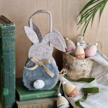 Load image into Gallery viewer, Felt Bunny Basket
